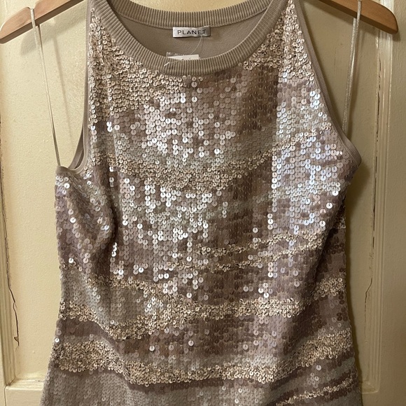 Planet sequin top - Picture 3 of 10